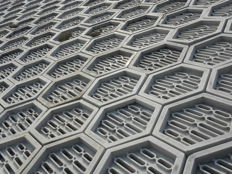 朝陽(yáng)護(hù)坡磚